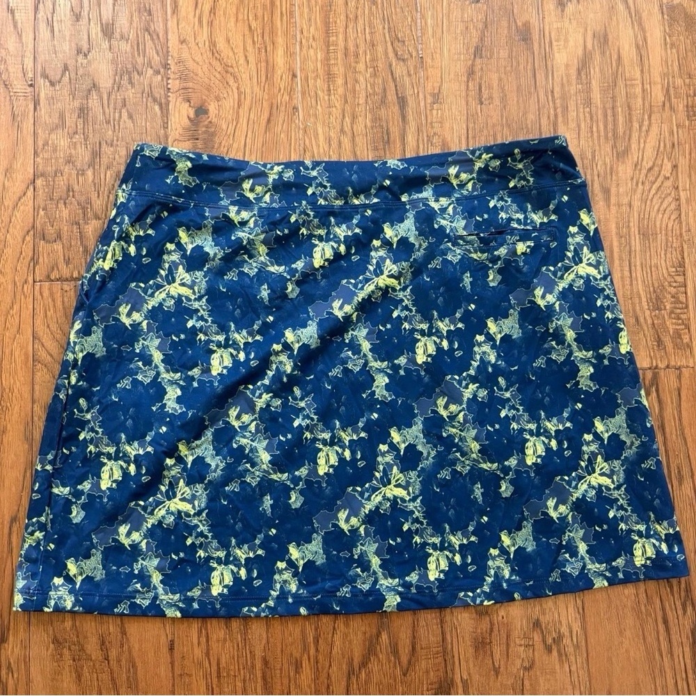Puma Navy Floral Mini Skirt/Skort Golf Pickleball Tennis Size Large - Picture 2 of 6